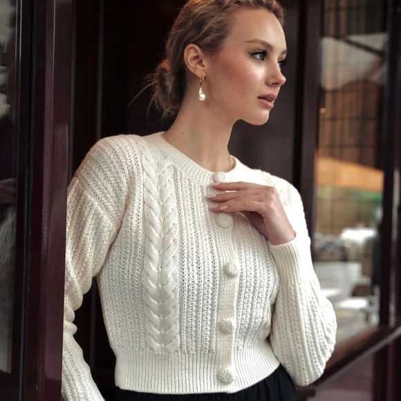 Button down Wool Sweater - Picture 5 of 5